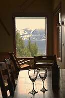 Cedar House Restaurant & Chalets