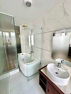Art Deluxe Hotel
