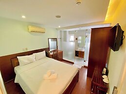 Art Deluxe Hotel