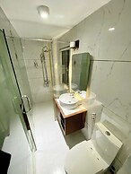 Art Deluxe Hotel