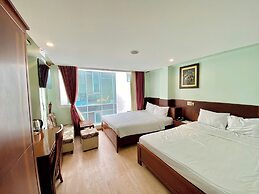 Art Deluxe Hotel