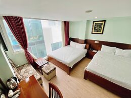 Art Deluxe Hotel
