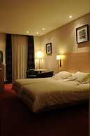 Escapade Hotel