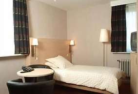 Escapade Hotel