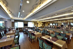 Shinkansen Grand Hotel