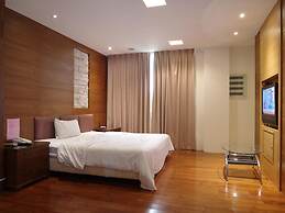 Charming Motel