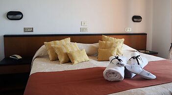 Hotel Montecarlo