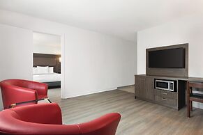 Travelodge by Wyndham Rigaud