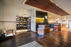Courtyard by Marriott Calgary South