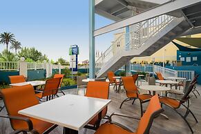 Holiday Inn Express & Suites Nassau by IHG