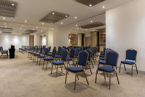 Courtyard By Marriott Santa Marta Resort