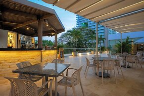 Courtyard By Marriott Santa Marta Resort