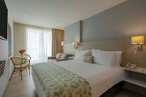 Courtyard By Marriott Santa Marta Resort