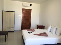 Las Perlas Condo