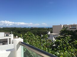 Las Perlas Condo