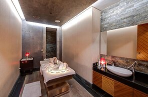 DoubleTree by Hilton Hotel Istanbul - Piyalepasa