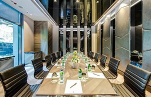 DoubleTree by Hilton Hotel Istanbul - Piyalepasa
