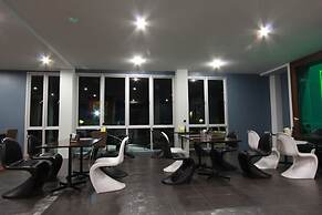 Trendy Hotel