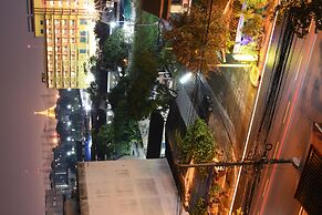 Trendy Hotel