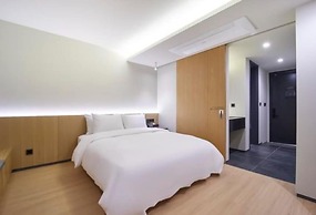 Tara Hotel