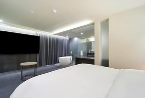 Tara Hotel