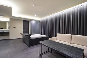 Tara Hotel