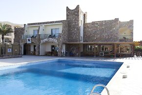 Brayka Bay Resort