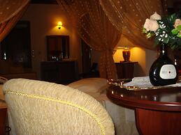 Hani Zisi Hotel