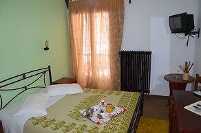 Hani Zisi Hotel
