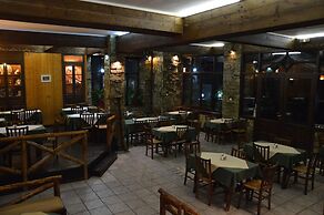 Hani Zisi Hotel