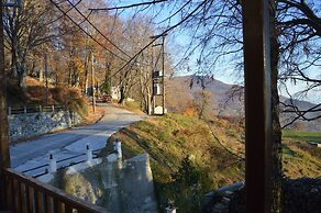 Hani Zisi Hotel