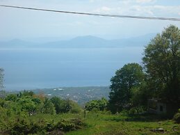 Hani Zisi Hotel
