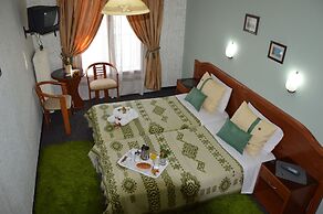 Hani Zisi Hotel