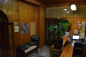 Hani Zisi Hotel