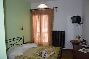 Hani Zisi Hotel