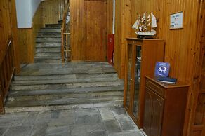 Hani Zisi Hotel