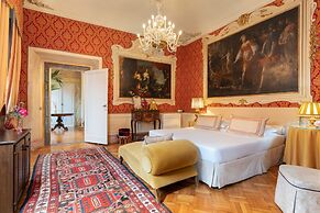 Piazza Pitti Palace