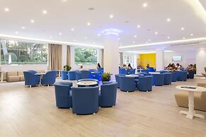 Guya Wave Hotel