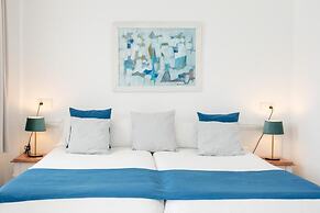 Guya Wave Hotel