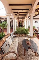 Goood Resort