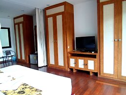 Naraya Riverside Resort