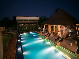 Naraya Riverside Resort