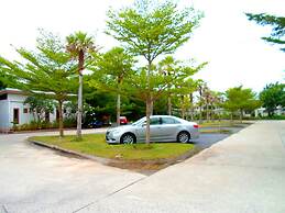 Naraya Riverside Resort