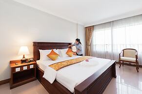 Monoreach Angkor Hotel