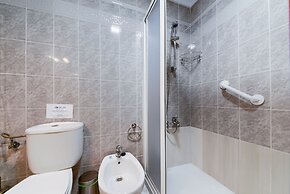 Holidays2Malaga Train Station Area Apartments