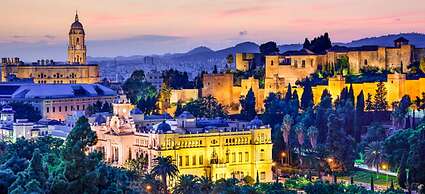 Holidays2Malaga Train Station Area Apartments