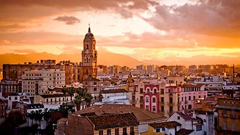 Holidays2Malaga Train Station Area Apartments
