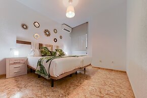 Holidays2Malaga Train Station Area Apartments