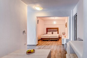 Anamar Blu