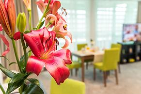 Earth and People Hotel & Spa